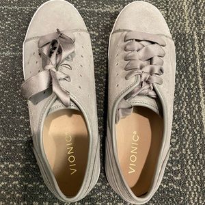 VIONIC Keke Gray Suede Sneakers Size 8
